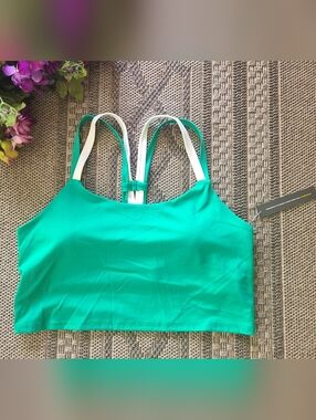 NWT Green Strappy Sports Bra Crop Top Size XL